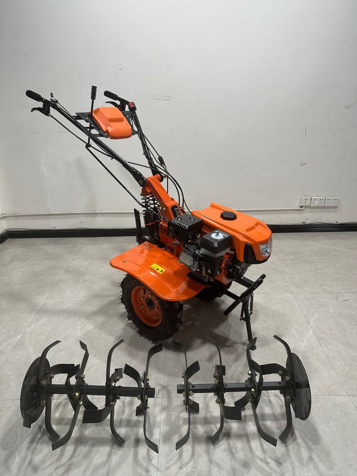 7.5 HP Premium Model Power Weeder With 32 Blades